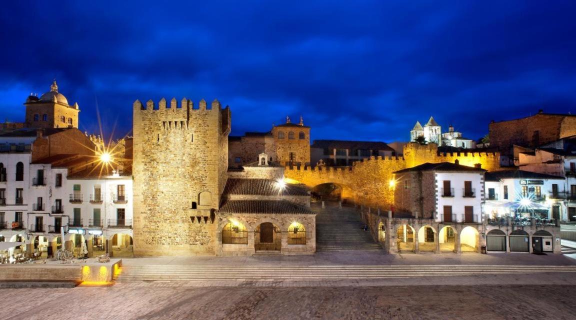 Apto La Almena 2 Junto A Plaza Mayor,2 Habitaciones,Parking Gratuito Caces Exteriör bild
